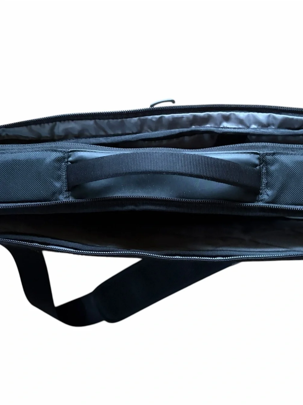 Timbuk2 Black Nylon Messenger Bag Shoulder/Work Bag